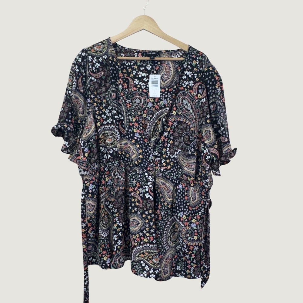 Torrid Paisley Floral Wrap Top 3X Black Boho Cottagecore Whimsygoth Blouse